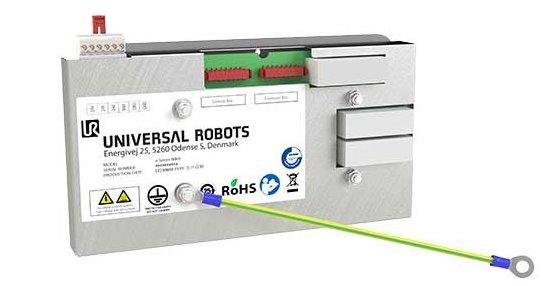 Moduł IMMI do łączności Universal Robots e-Series z maszyną formowania wtryskowego